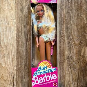 Vintage 1991 New in box Barbie Sun Sensation Doll in Shimmering Gold Outfit